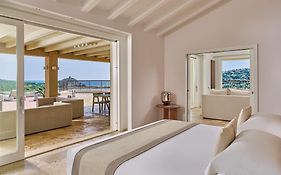 Conrad Chia Laguna Sardinia